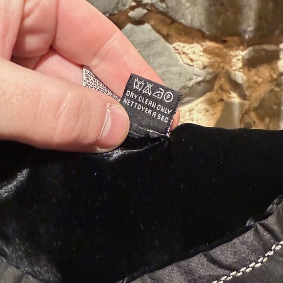 Dolce & Gabbana Velvet Lined Evening Scarf - Picture 5 of 8